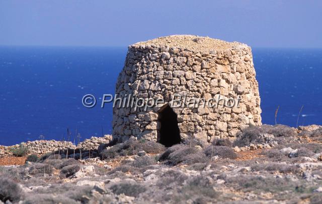 malte 47.jpg - Abri de chasseursPresqu'le de MarfaIle de GozoMalte